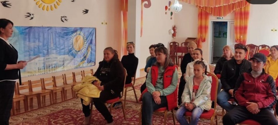 Ата-аналармен кездесу